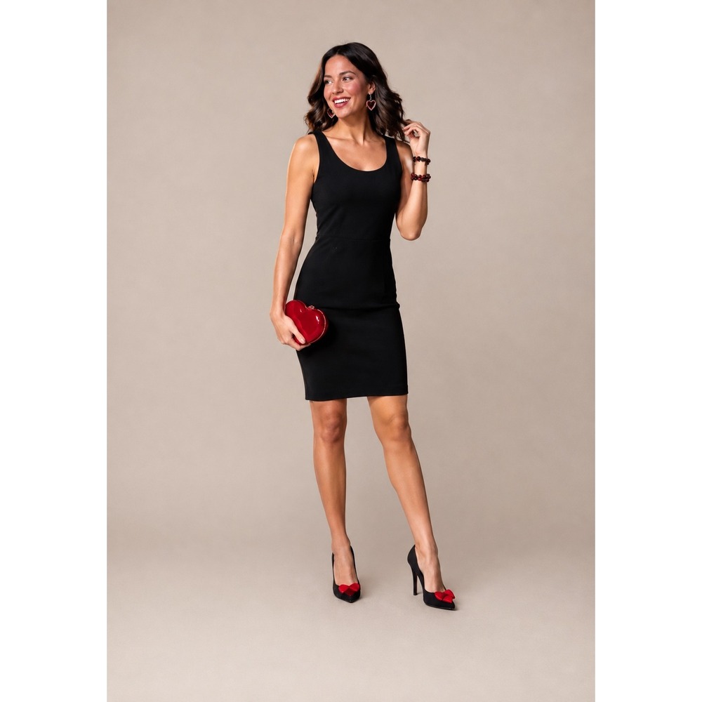 Betsey Johnson Size 6 Black Sleeveless Sheath Dress Cocktail Minimalist